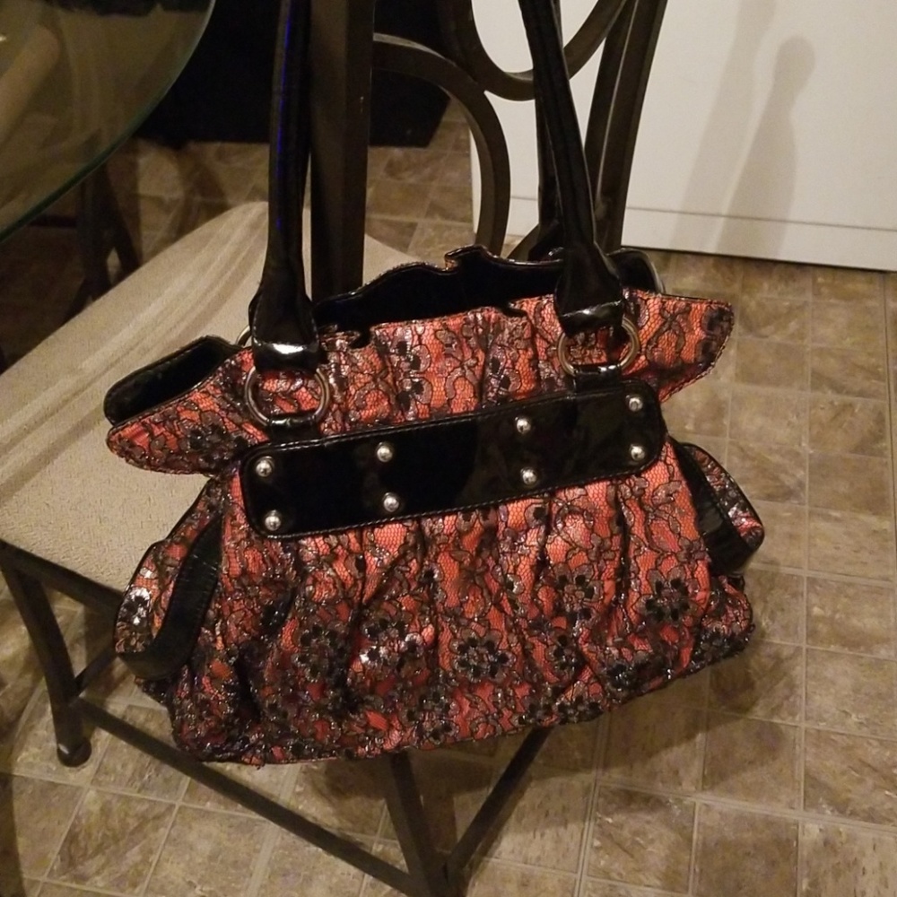 Purse - Picture 2 of 4